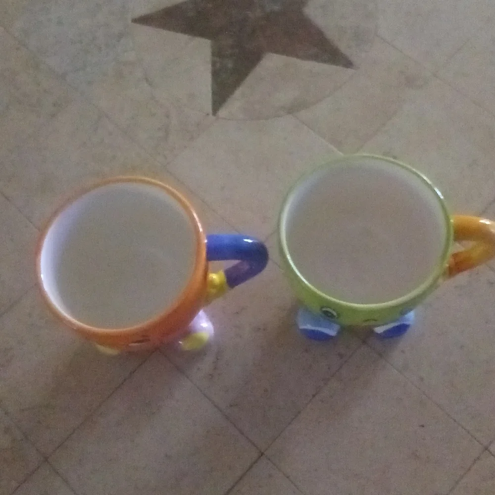 (SOLD )Coffee / Hot CoCo Cups - Picture 4 of 6